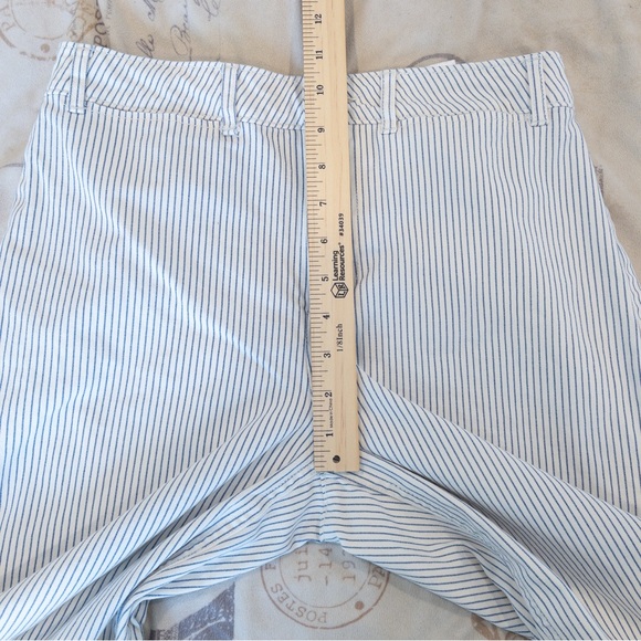 Old Navy Off White Blue Railroad Vertical Stripe Wide Leg High Rise Jeans 2 - Picture 8 of 9
